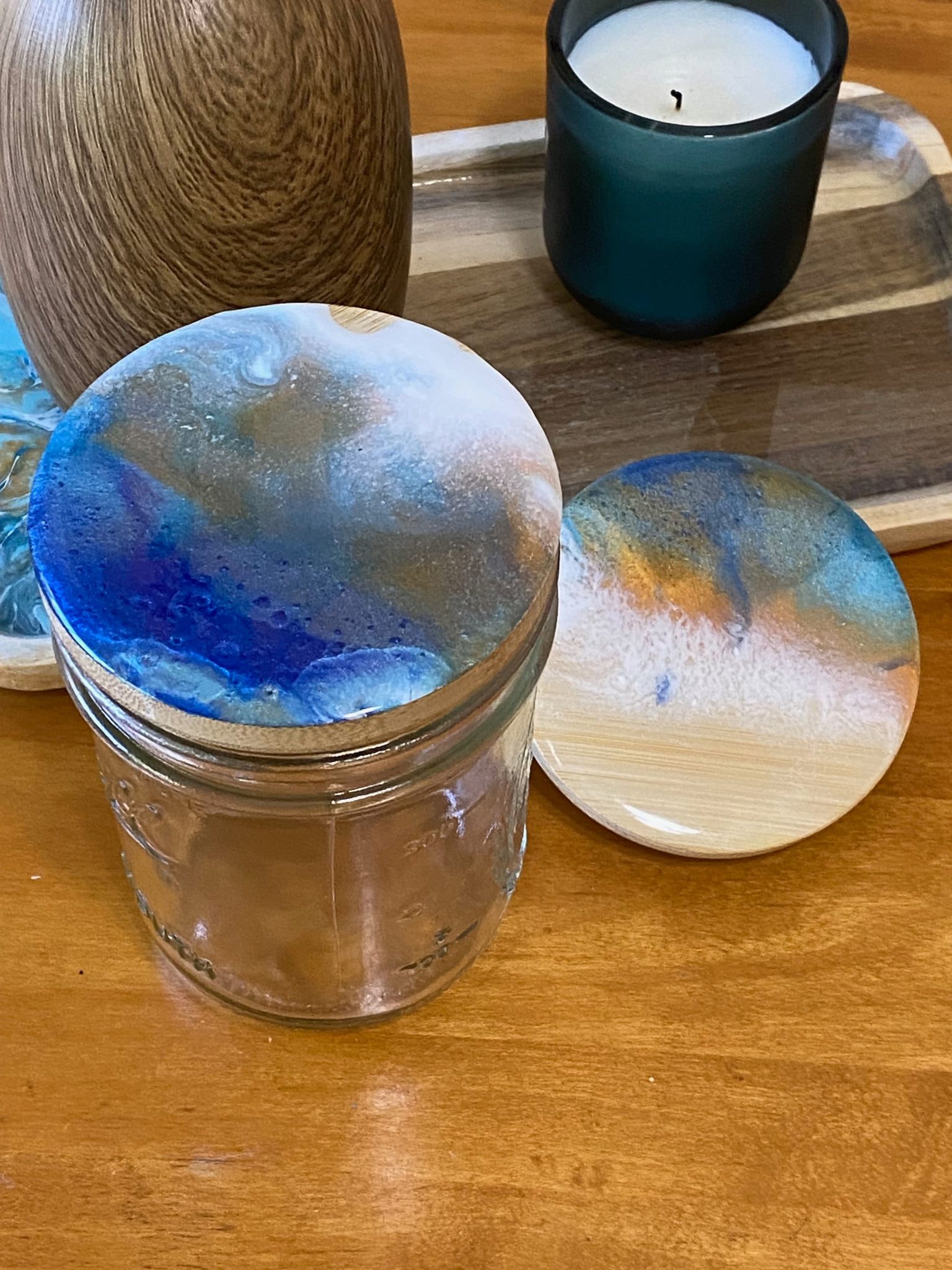 mason jar lid decorated with colored resin